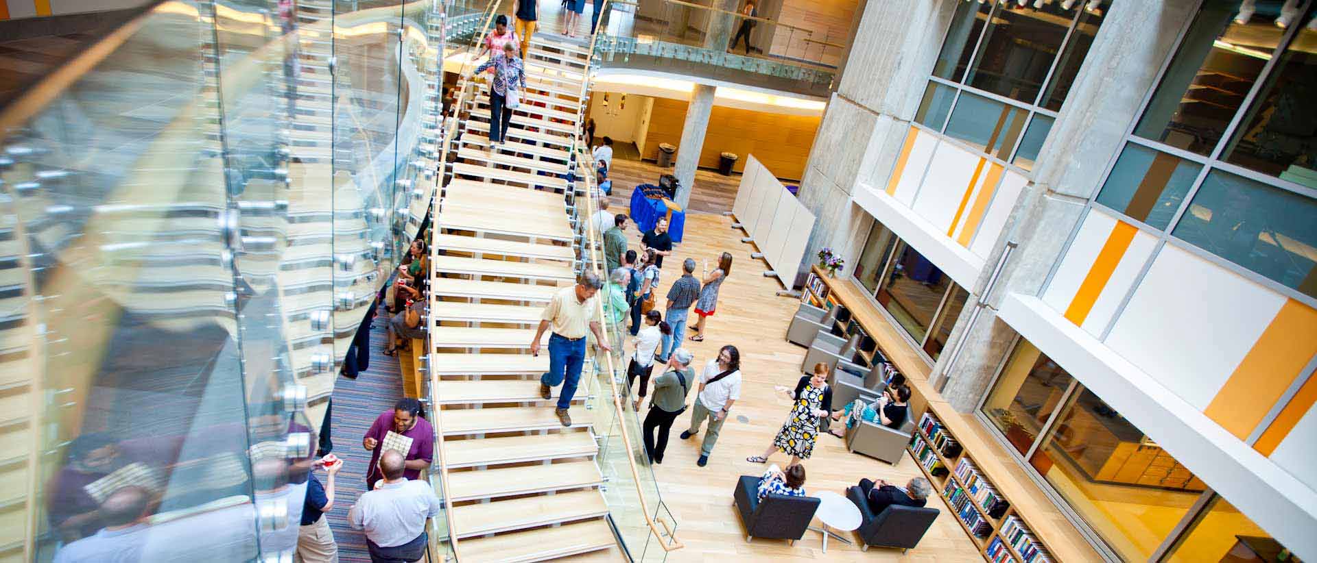 people filling the atrium of Emory's chemistry building