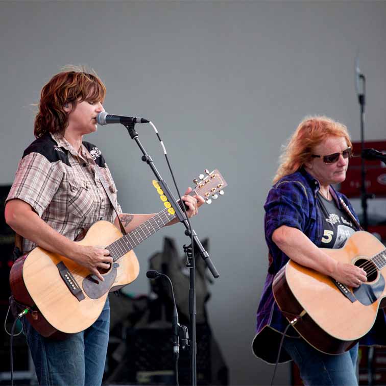 the indigo girls performing on stage